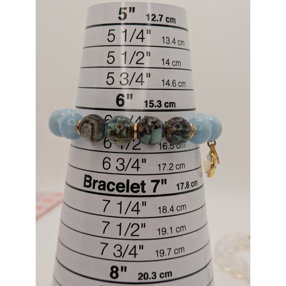 2 CATHERINE PAGE ROUND & FACETED STONE STRETCH BRACELETS WITH GOLD TONE STATIONS - Picture 4 of 5